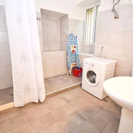 Appartement Traditional House With Ivy Garden